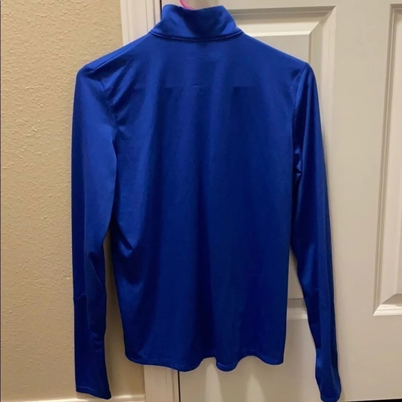 Under Armour Lightweight Quarter Zip​​​​​​​​​​ - Picture 2 of 3